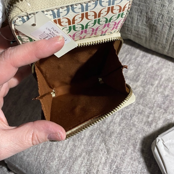 Fossil neutral multi colored crossbody Sofia phone bag - Picture 11 of 12